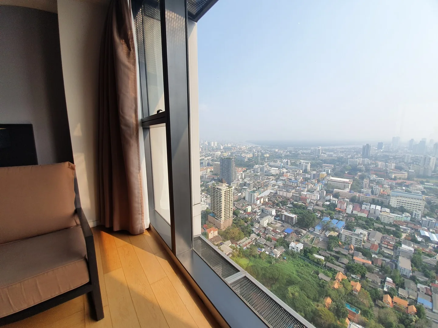 Property photos for The Met