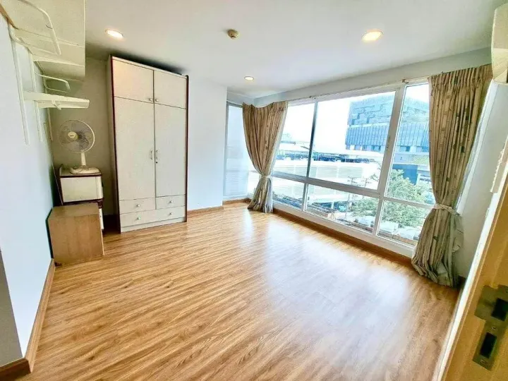 Property photos for Le Crique Sukhumvit 64/2