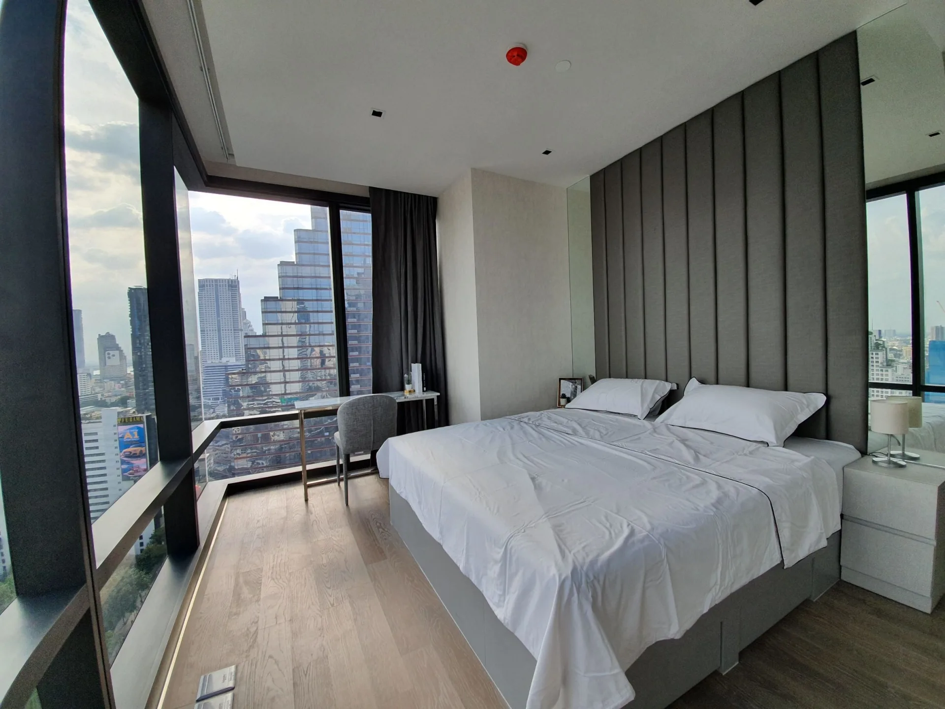 Property photos for Ashton Silom