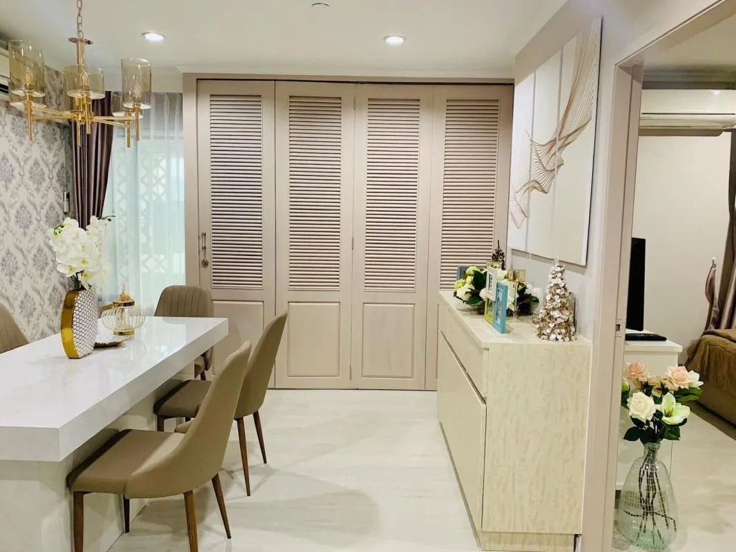 Property photos for Sathorn Gardens