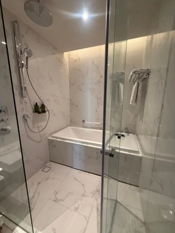 Property photos for La Clef / The Residences 38
