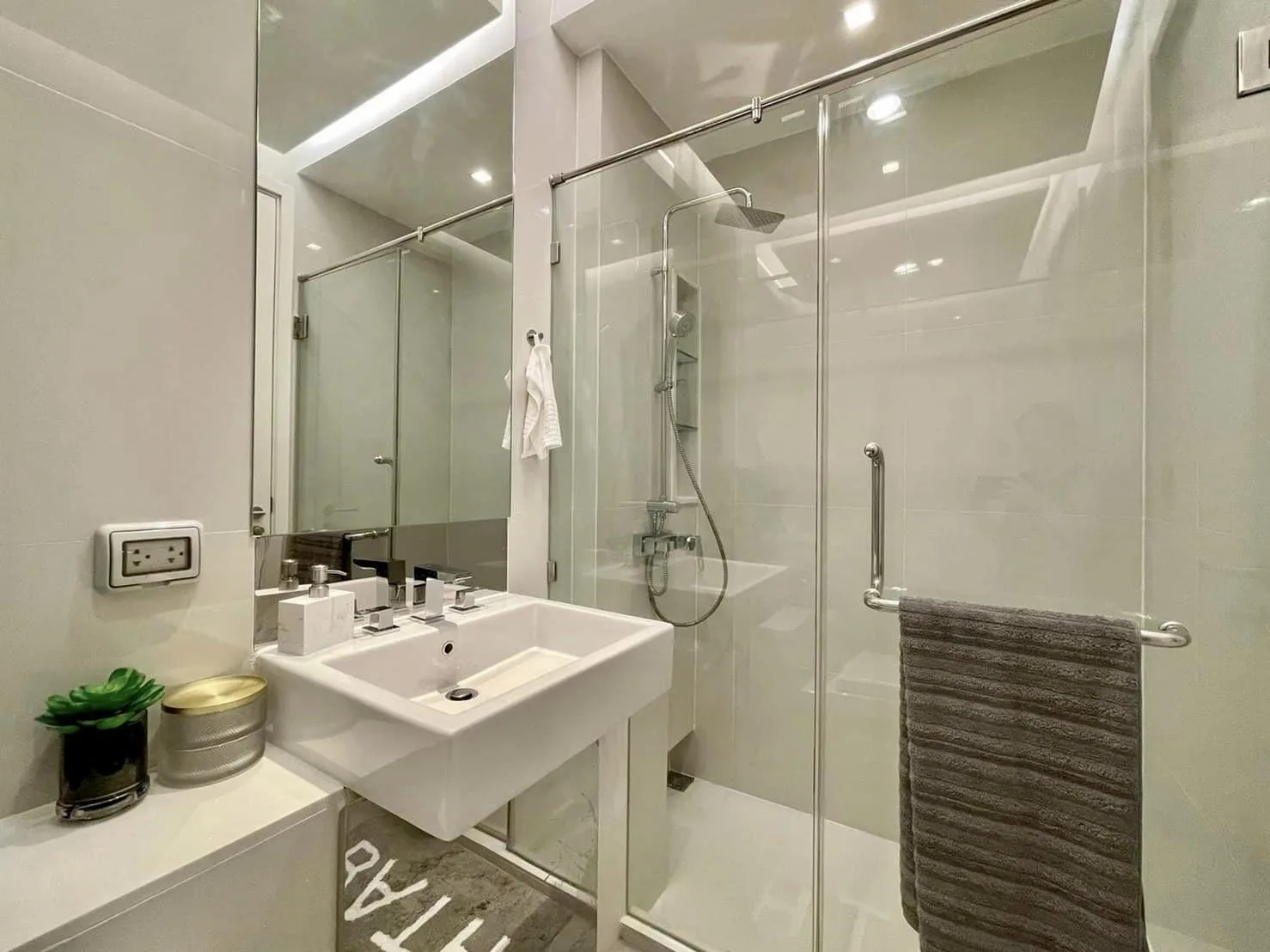 Property photos for Equinox Phahol-vibha