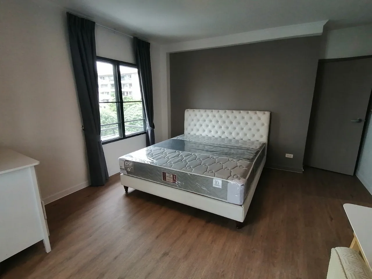 Property photos for Lily House