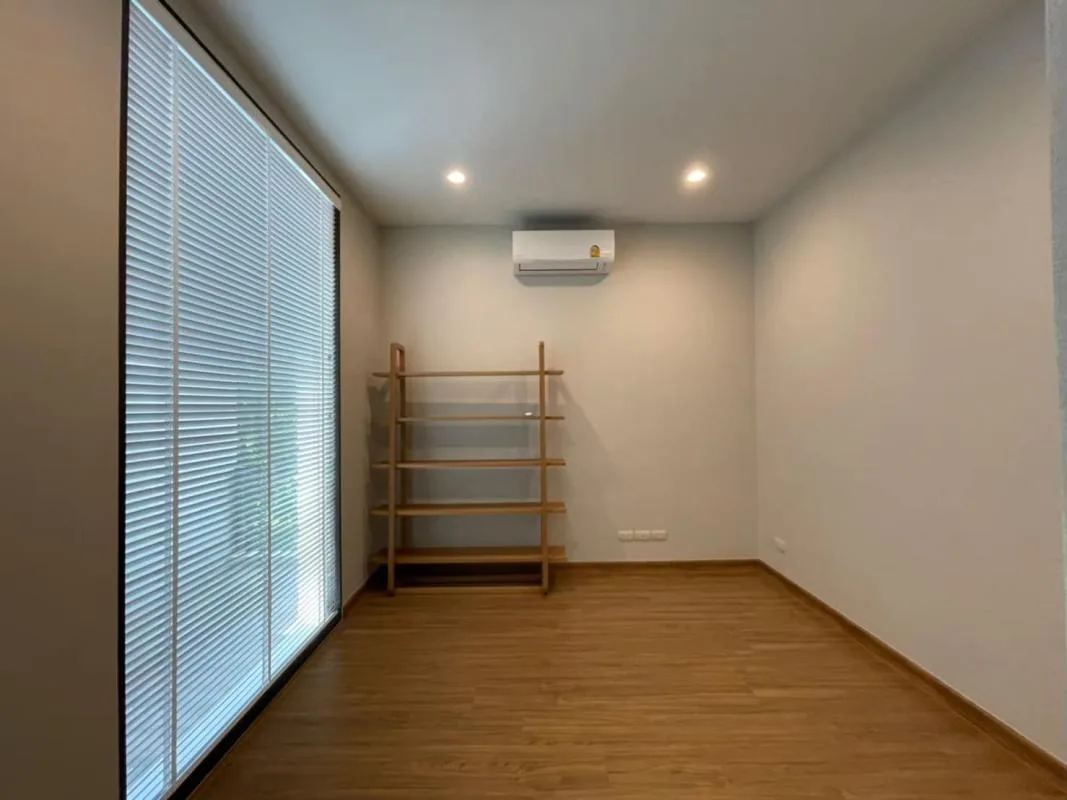Property photos for Baan Klang Muang Classe Ekkamai-ramintra