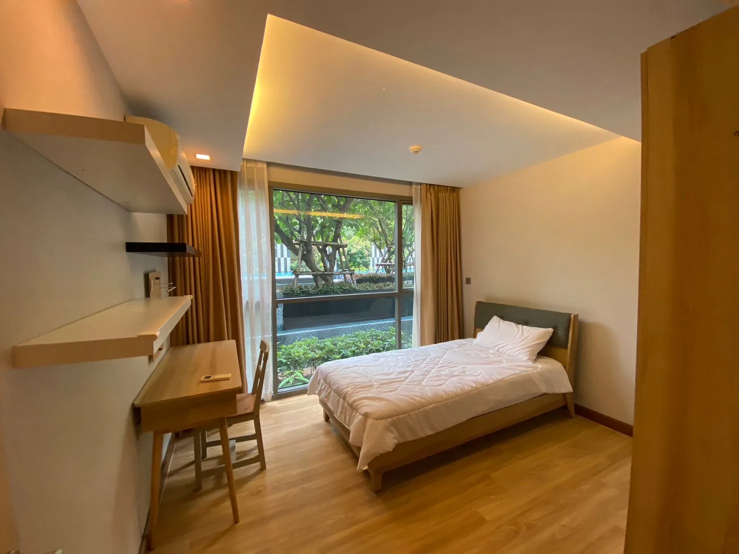 Property photos for Via Botani