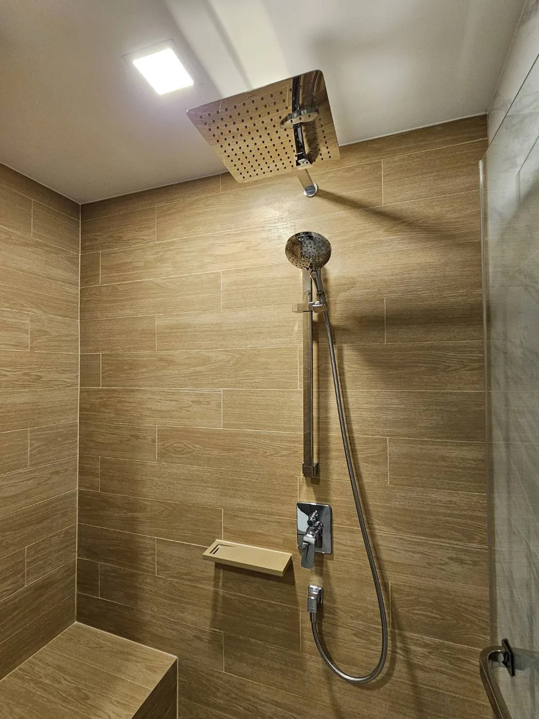 Property photos for Taka Haus Ekamai 12