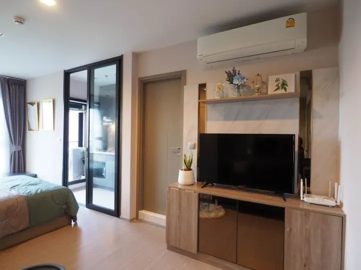 Property photos for Life Asoke Hype