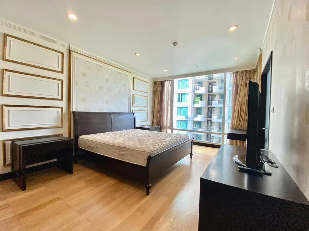 Property photos for The Park Chidlom
