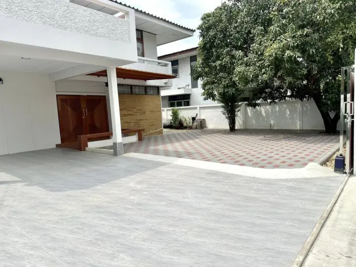 Property photos for Single House Punnawiti 57/11