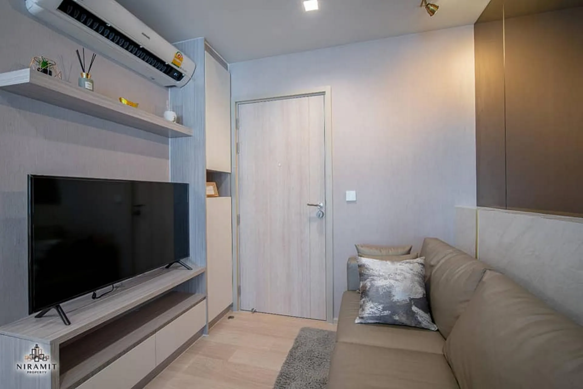 Property photos for Edge Sukhumvit 23
