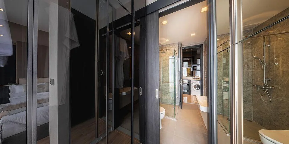 Property photos for Noble Around Ari
