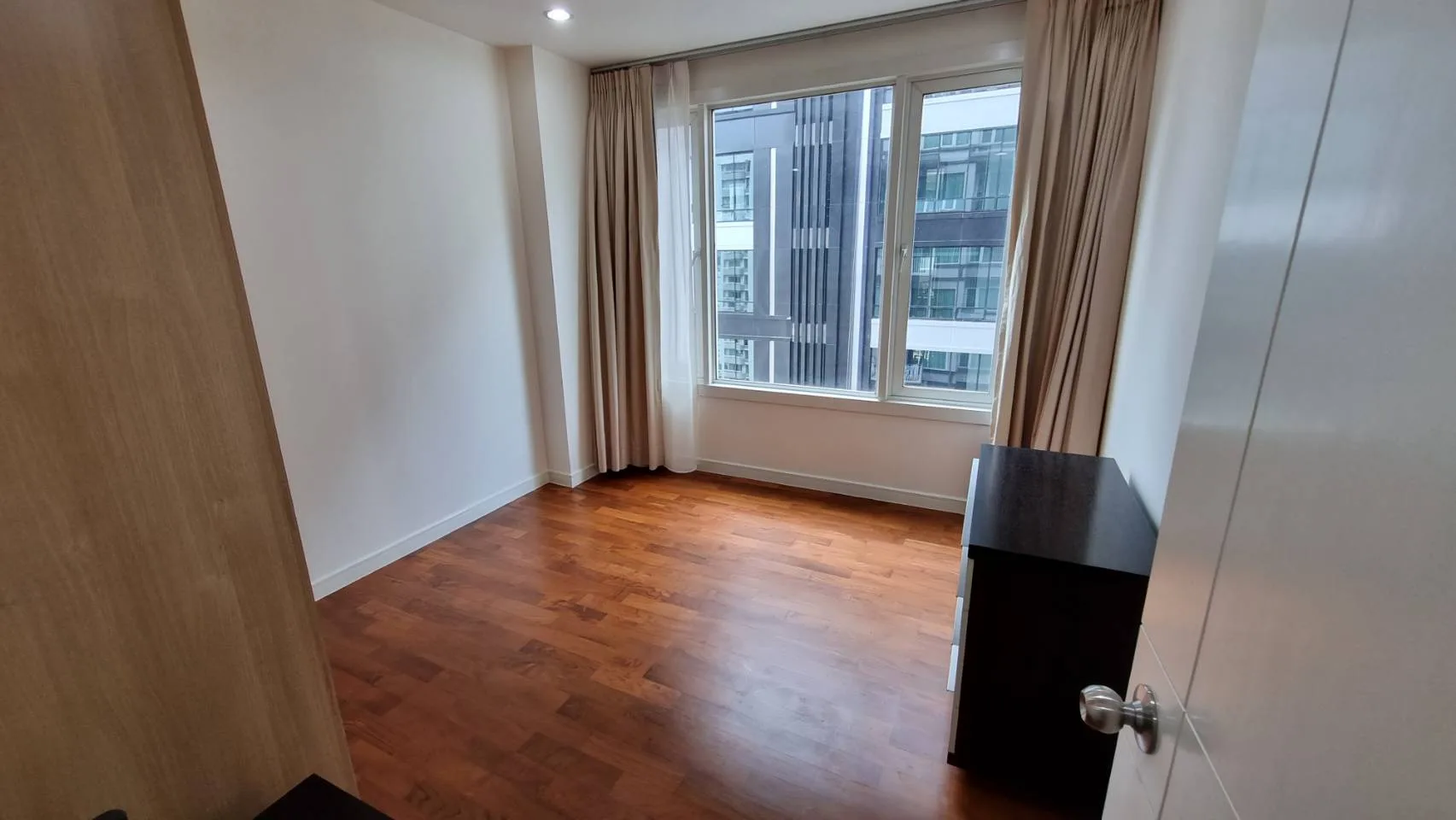 Property photos for Baan Siri 24