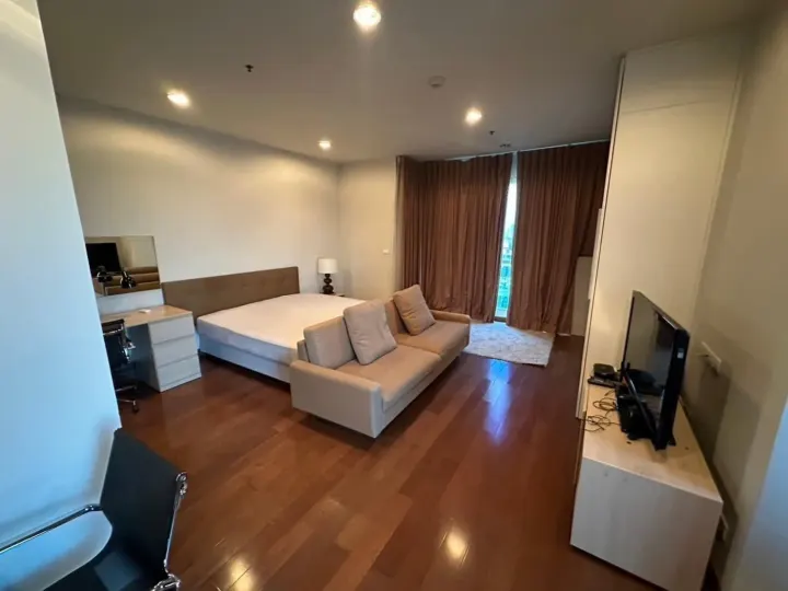 Property photos for The Address Chidlom