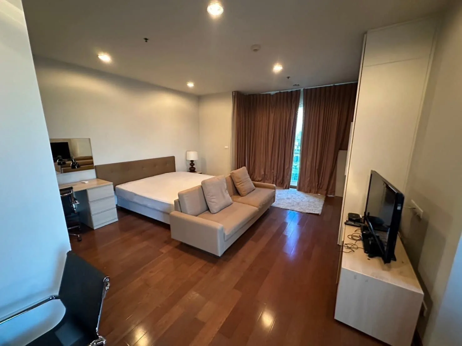 Property photos for The Address Chidlom