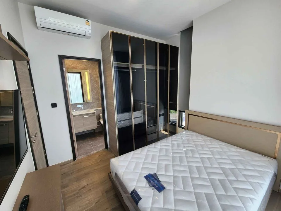 Property photos for The Crest Park Residences