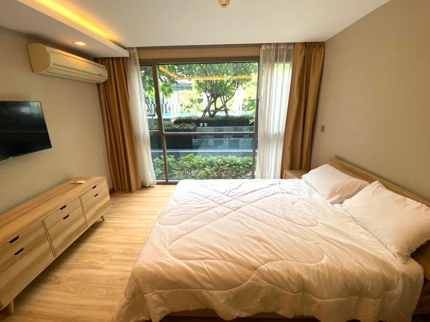 Property photos for Via Botani
