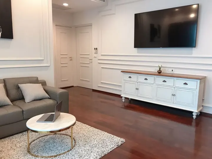 Property photos for Noble Ora