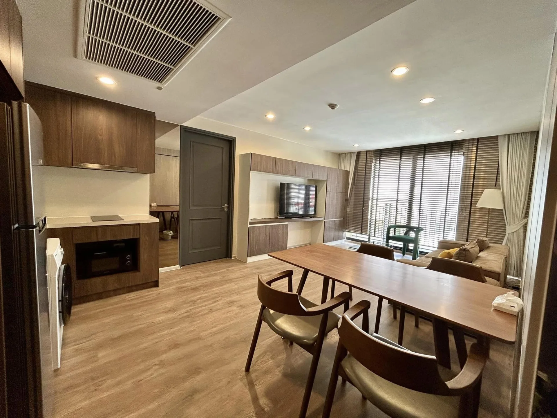 Property photos for Noble Above Wireless-Ruamrudee