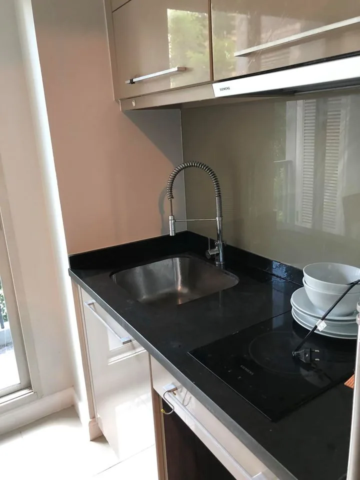Property photos for The Crest Sukhumvit 49