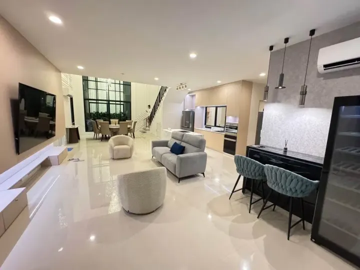 Property photos for Burasiri Panya Indra