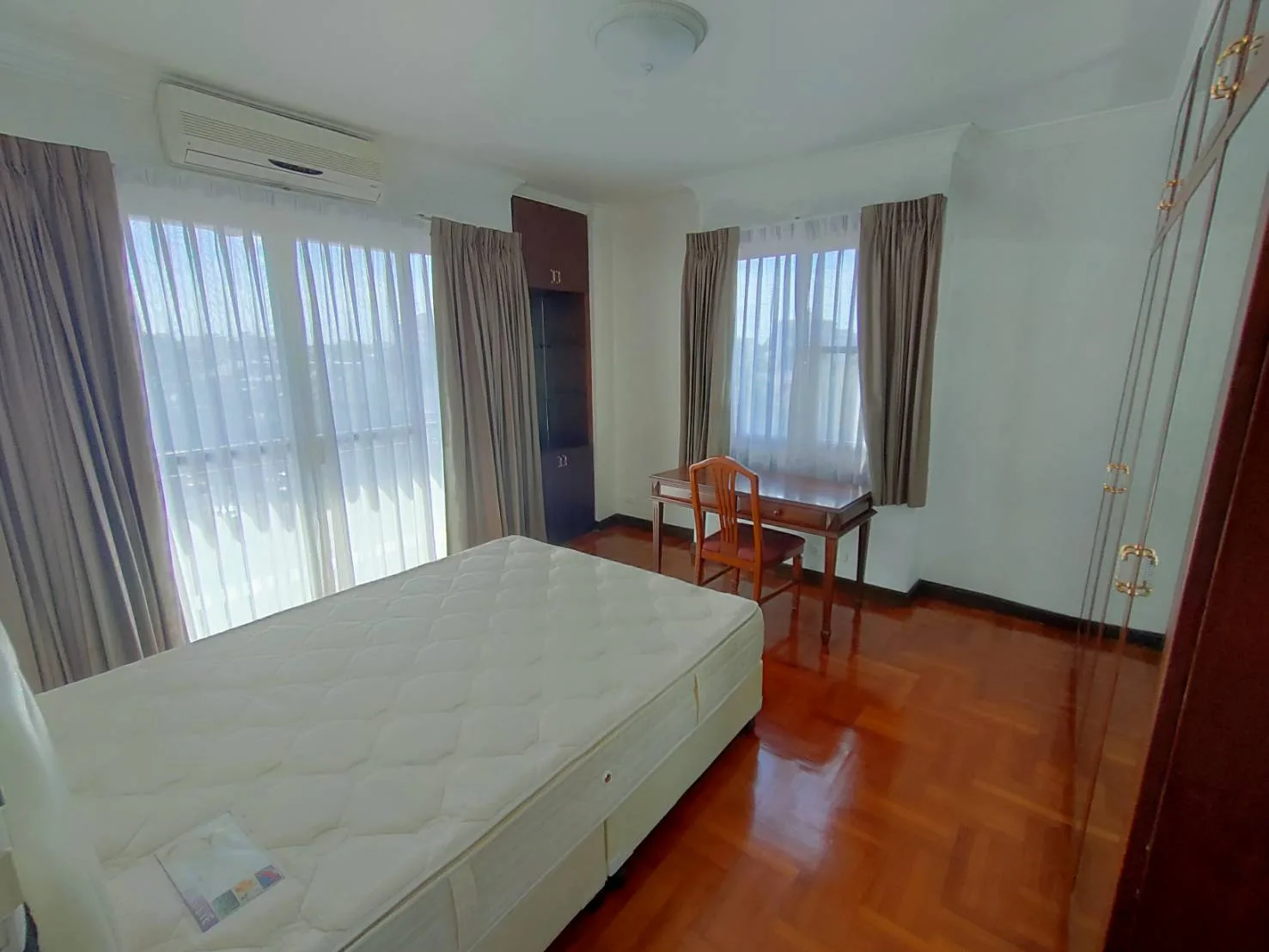 Property photos for Baan Rajakhru Apartment