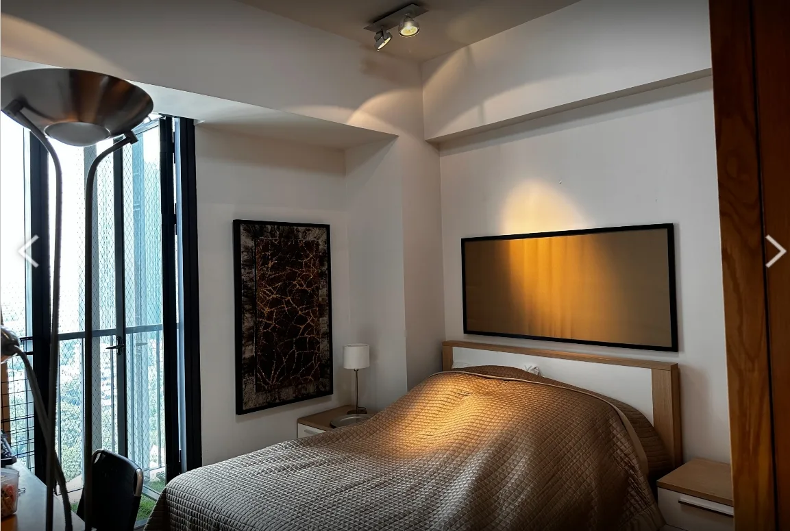 Property photos for The Met