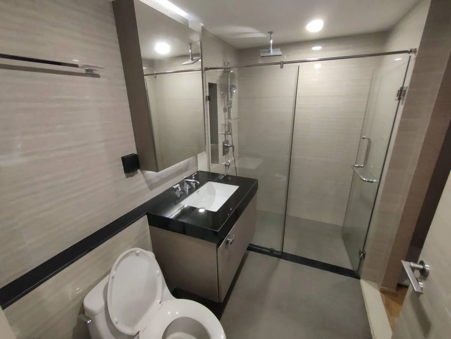 Property photos for Klass Condo Langsuan