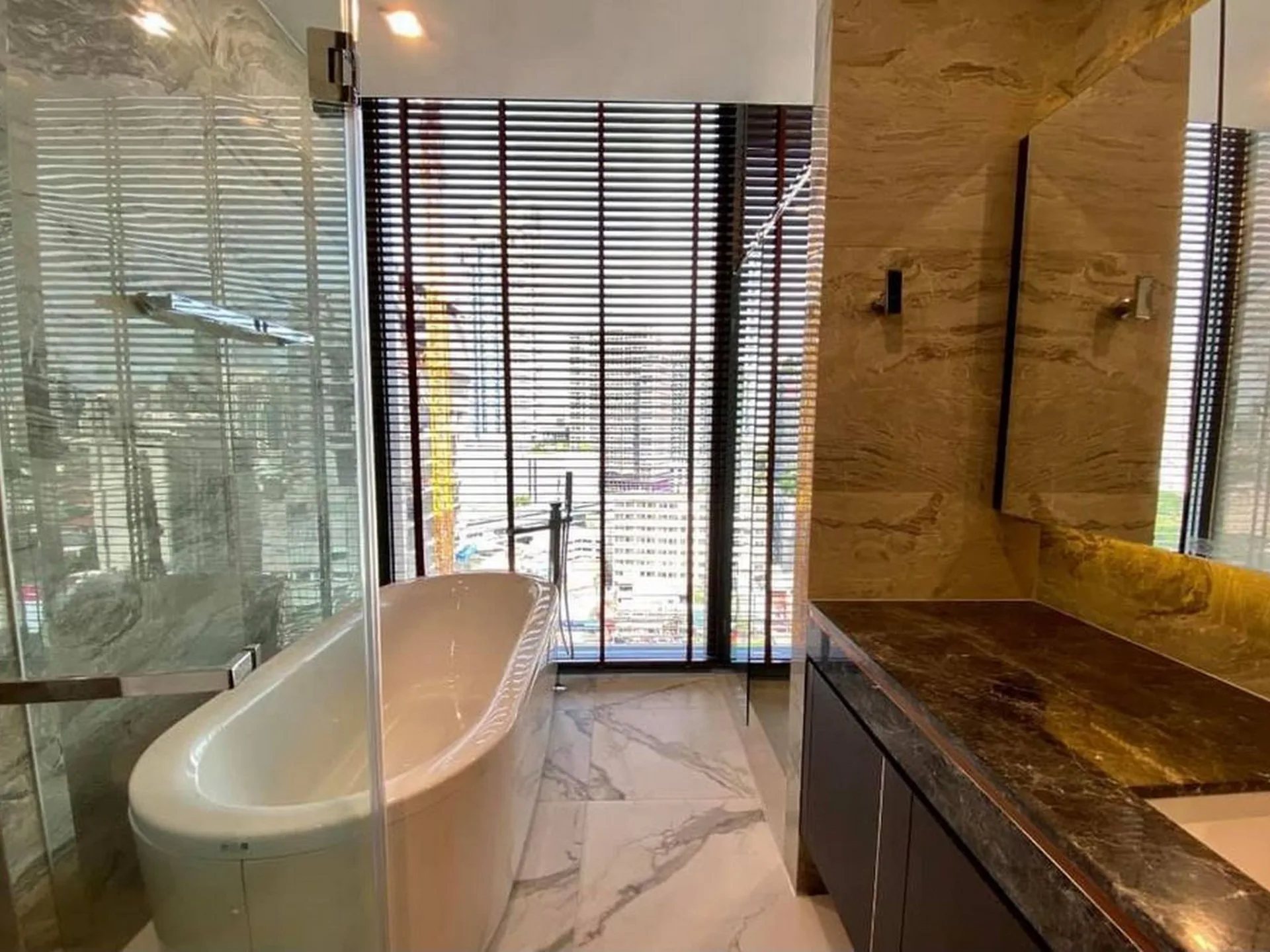 Property photos for Laviq Sukhumvit 57