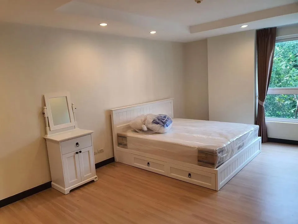 Property photos for Avenue 61