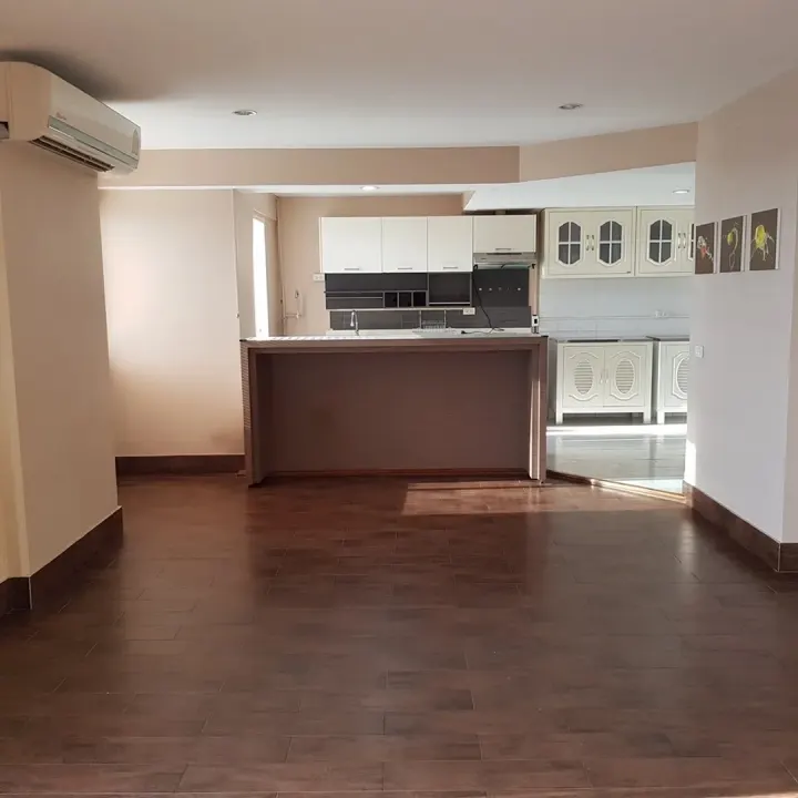 Property photos for Flora Ville