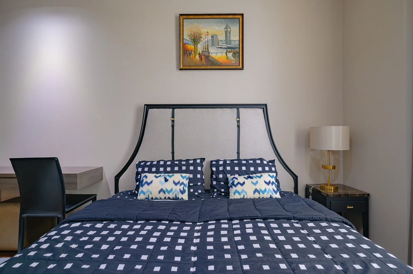 Property photos for The Diplomat 39