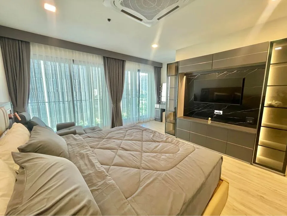 Property photos for Noble Remix