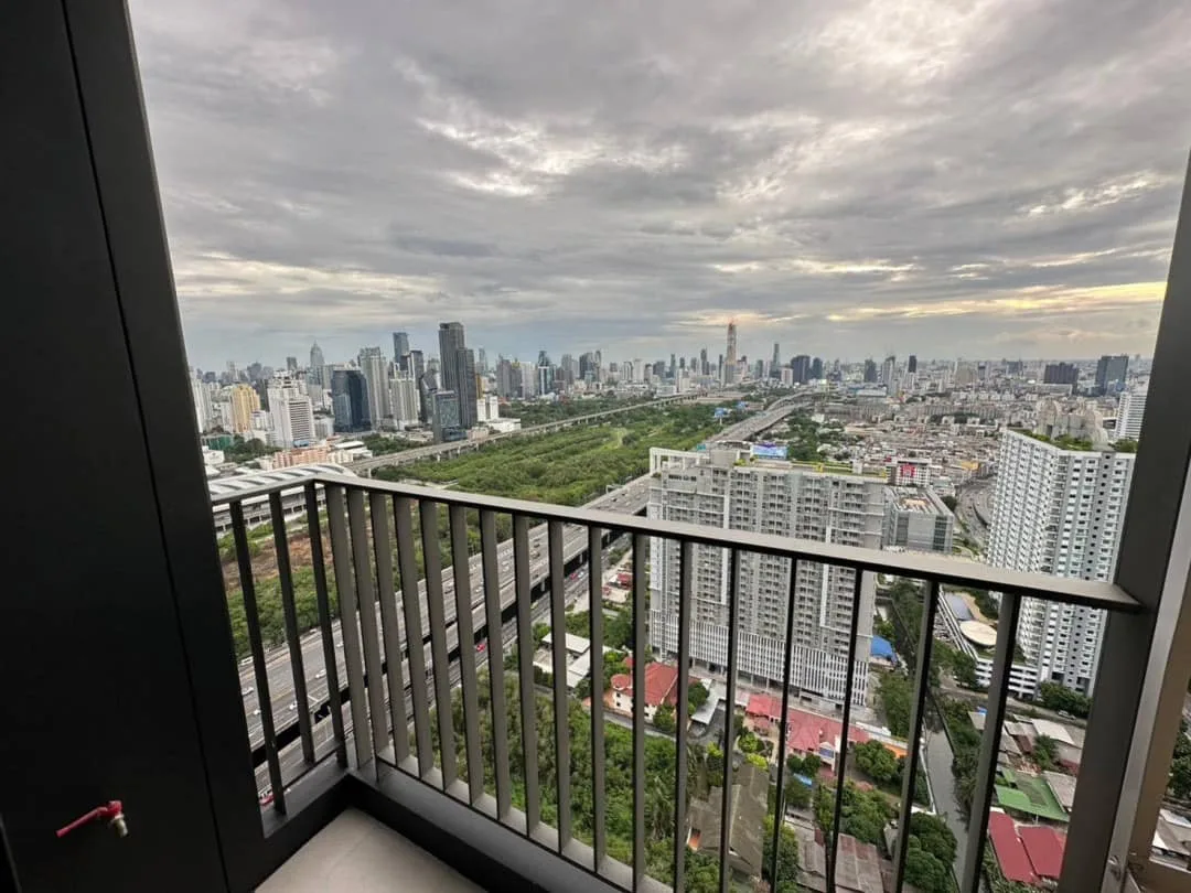 Property photos for LIFE Asoke - Rama 9