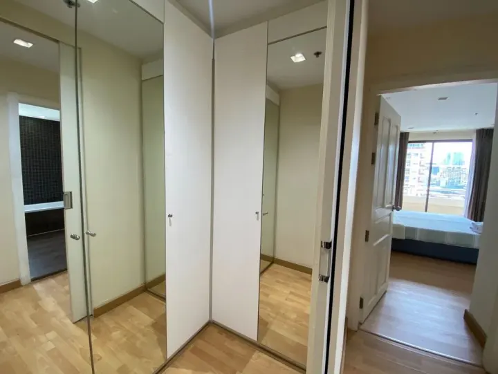 Property photos for Nantiruj Tower