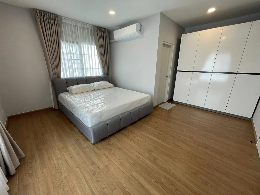 Property photos for Centro Bangna - Km.7