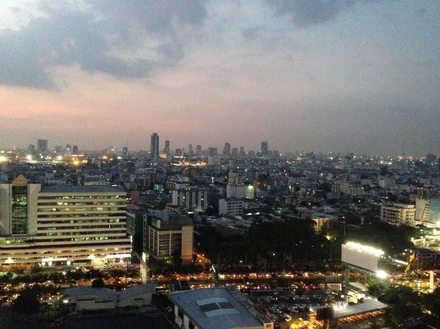 Property photos for Belle Grand Rama 9