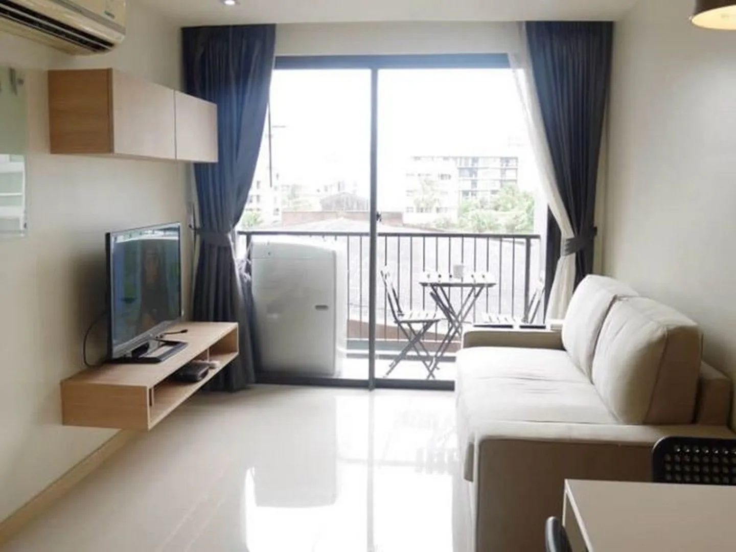 Property photos for SOCIO Reference 61