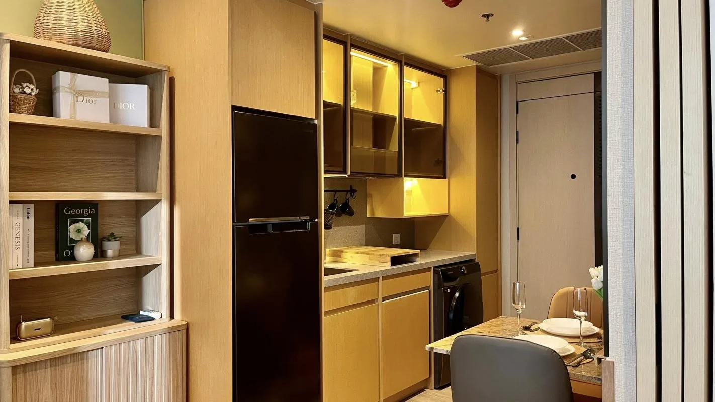Property photos for Arom Wongamat