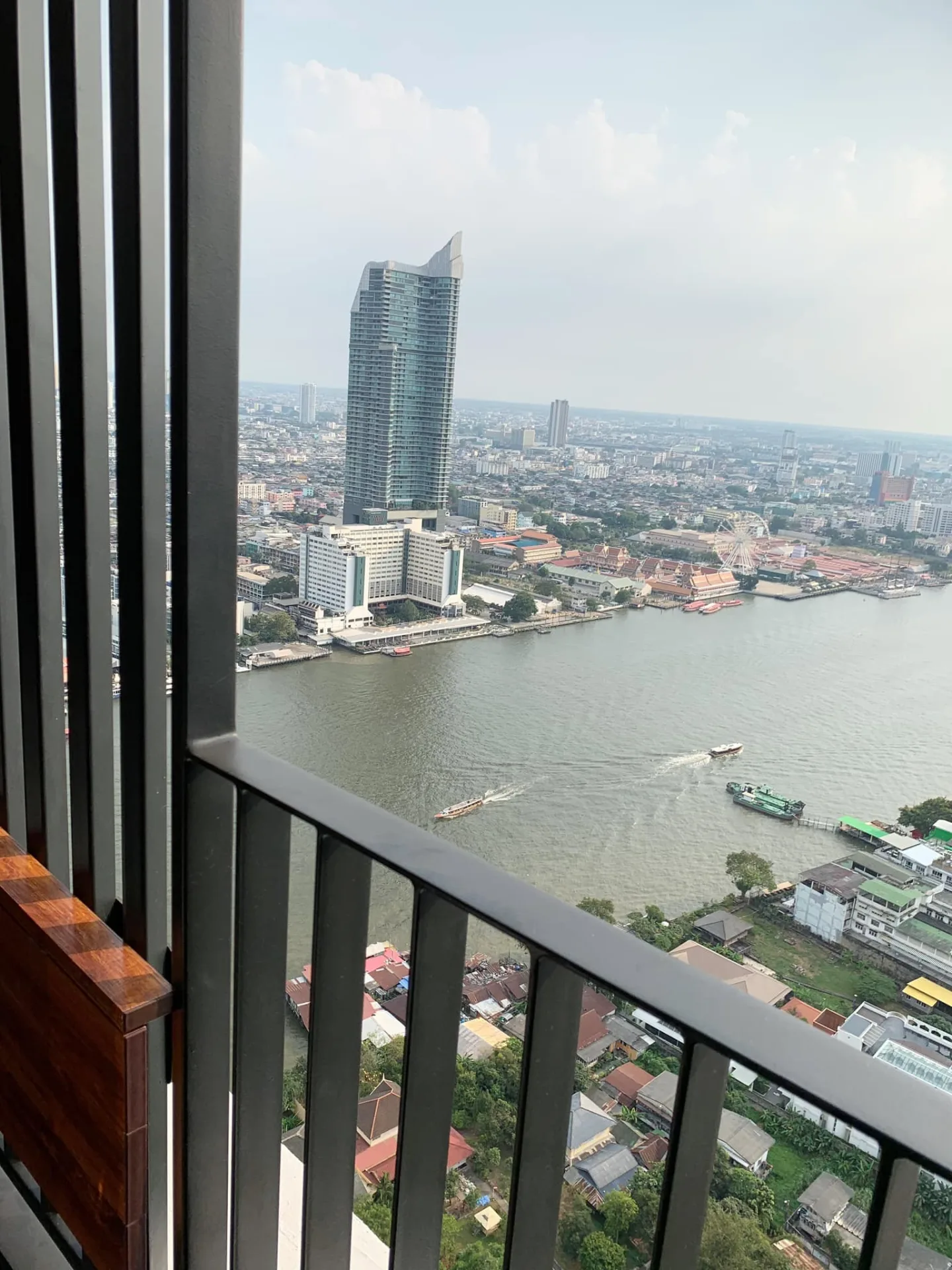 Property photos for Chapter Charoennakhorn-riverside