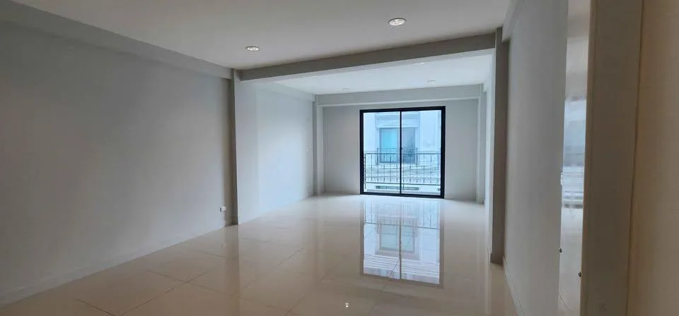 Property photos for The Master @BTS Onnut - Pattanakarn