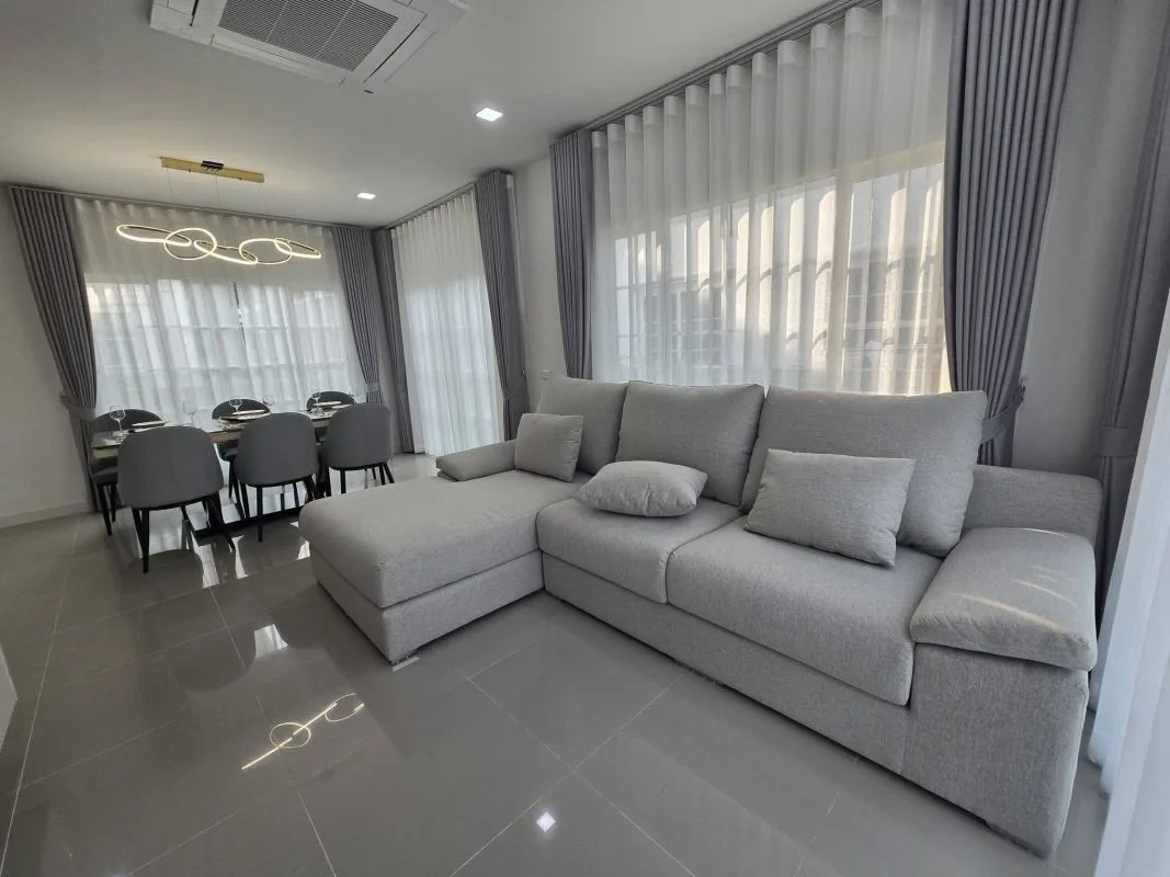 Property photos for Golden Neo Sukhumvit Lasalle