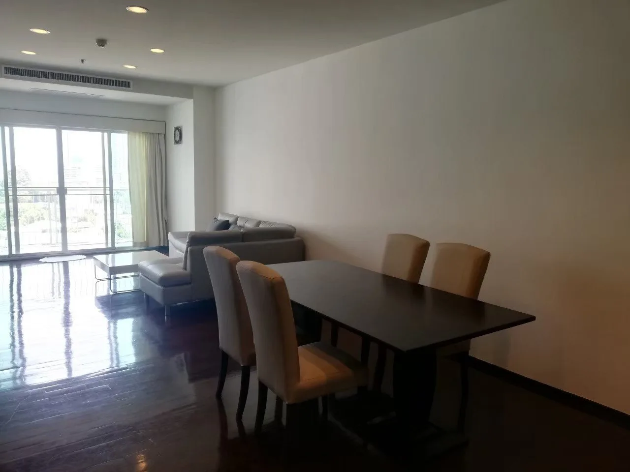 Property photos for Noble Ora