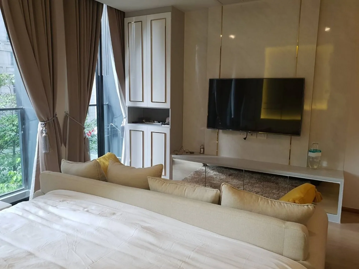 Property photos for Noble Ploenchit