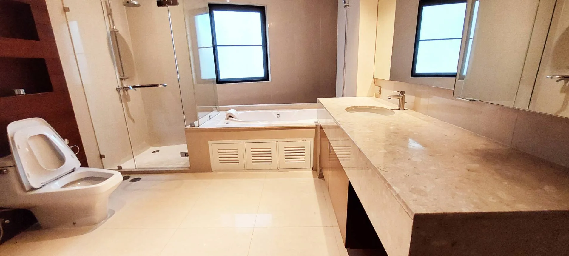 Property photos for Levara Residence