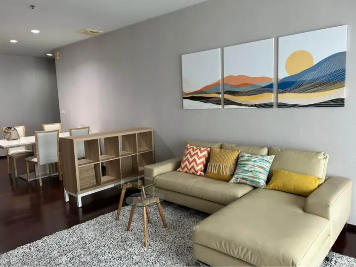 Property photos for Noble Ora