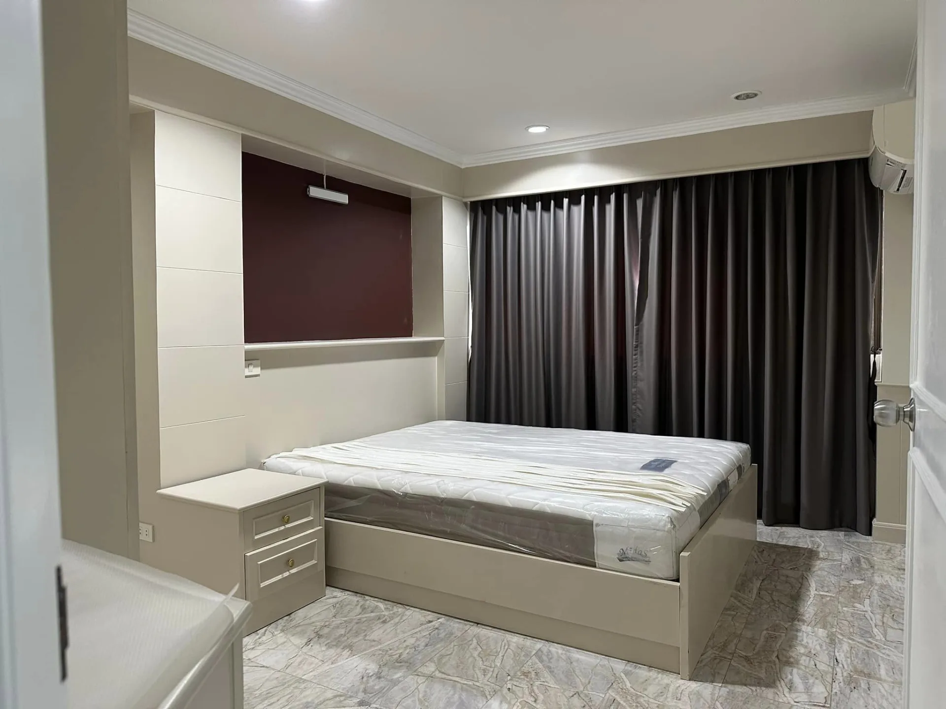 Property photos for Thonglor Tower