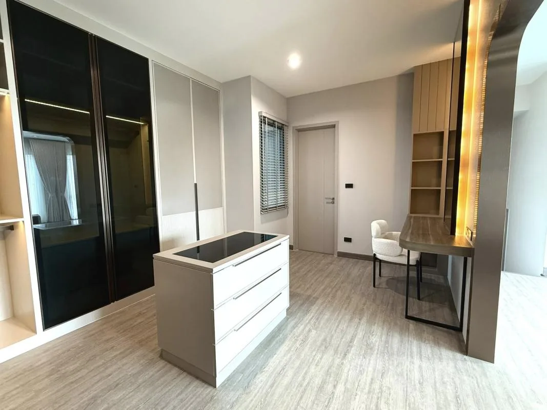 Property photos for Baan Klang Muang The Edition Bangna-Wongwaen
