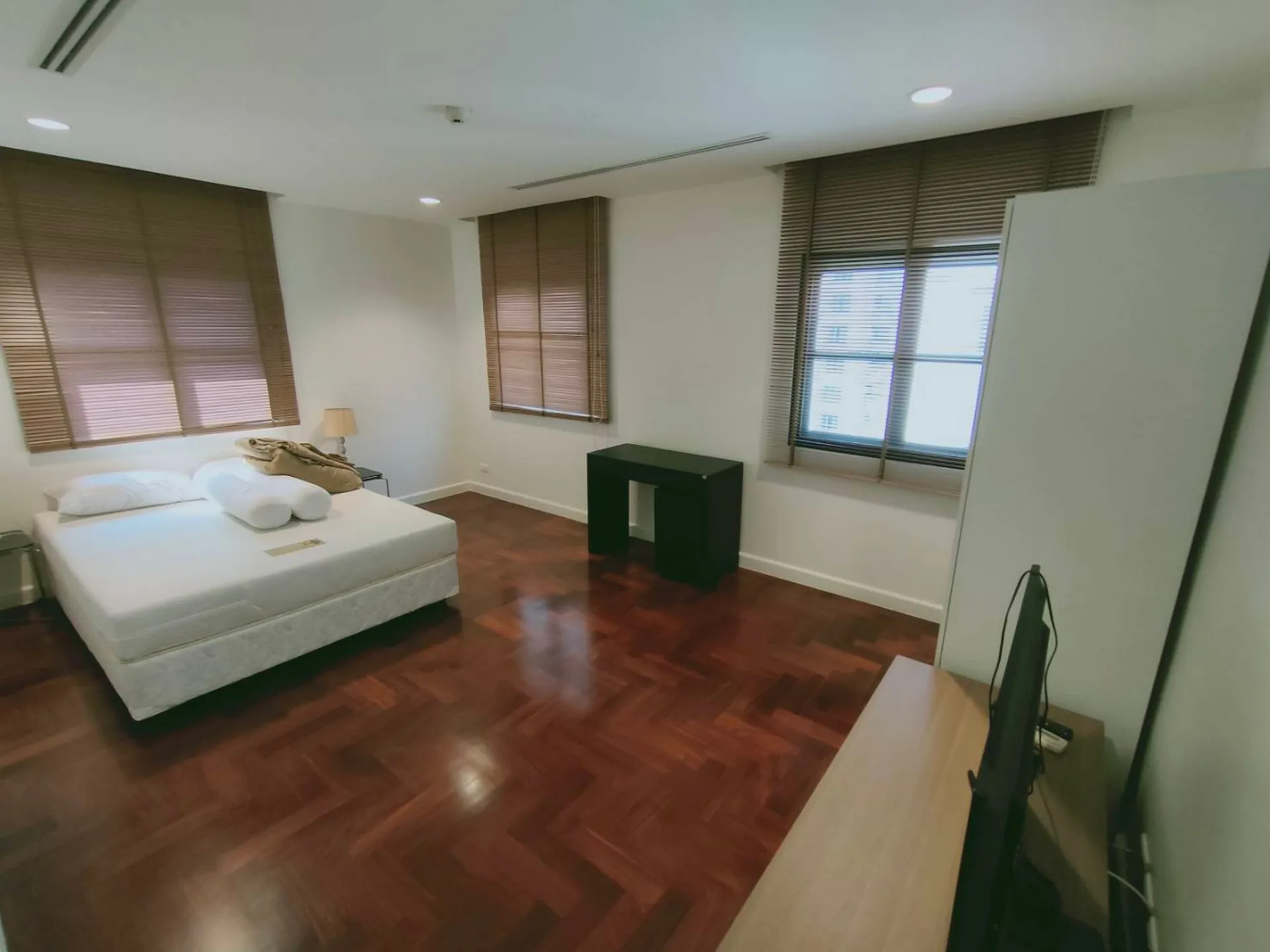 Property photos for Tonson Court