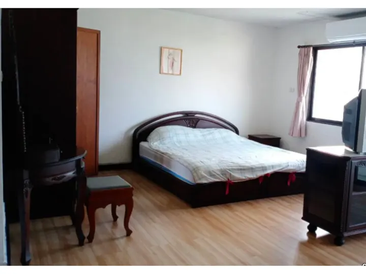 Property photos for 38 Mansion