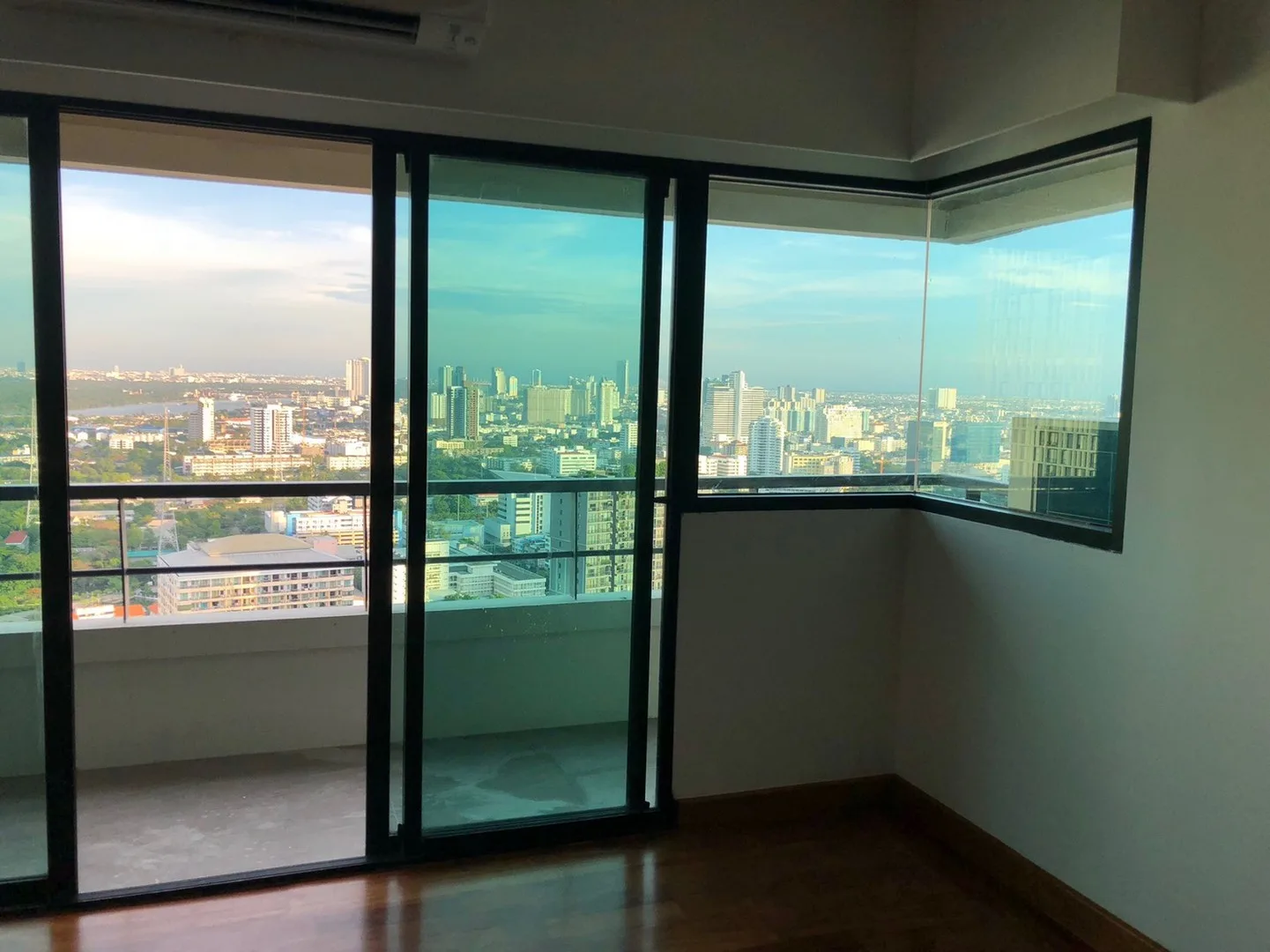 Property photos for Sathorn Gardens